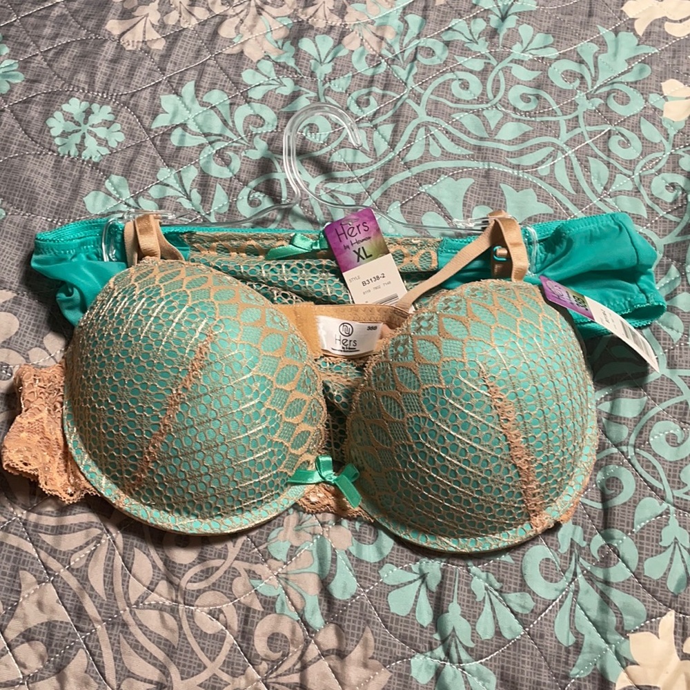 Hers by Herman Bra 38B and Panty XL set NWT